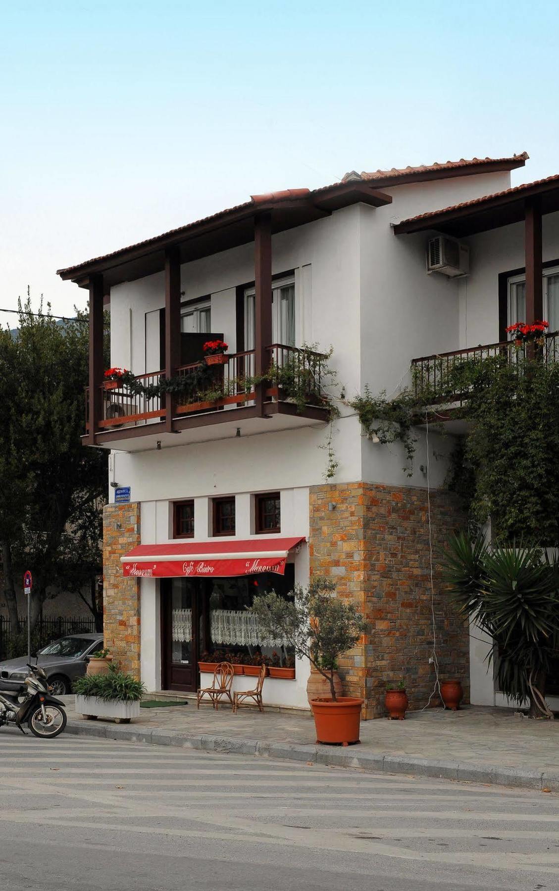 Museum Hotel Barbara Volos Exterior foto